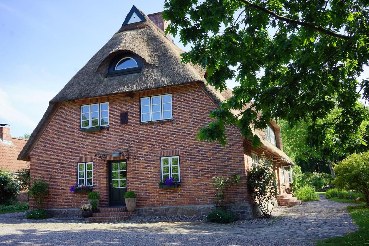 "Haus Auf Dem Berg" Apartment Westensee Екстериор снимка